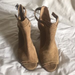 Super cute booties